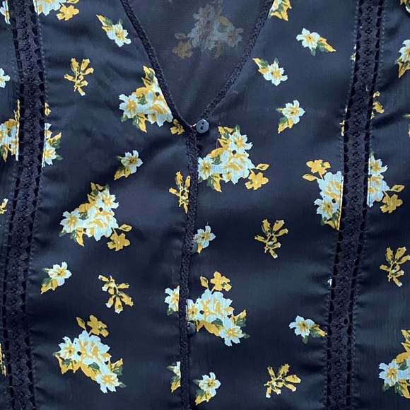 Zara floral button up ruffle hem sheer top s - Picture 5 of 7